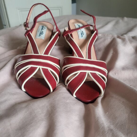 Vintage Style Red and White Heels - Picture 2 of 2